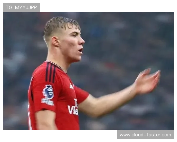 亚松森国民迎战迪尔芬展开激烈对决双方球队全力争胜展现足球魅力与激情